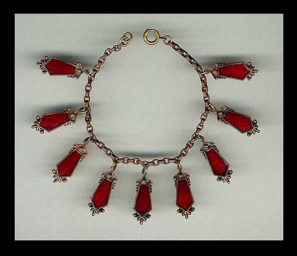 a beautiful vintage costume jewelry art deco bracelet unsigned