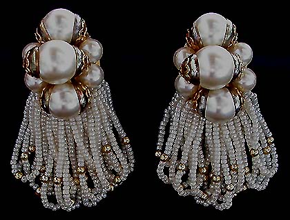 a beautiful vintage costume jewelry bridal necklaces