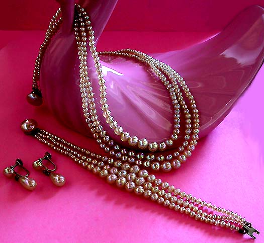 a beautiful vintage costume jewelry bridal necklaces