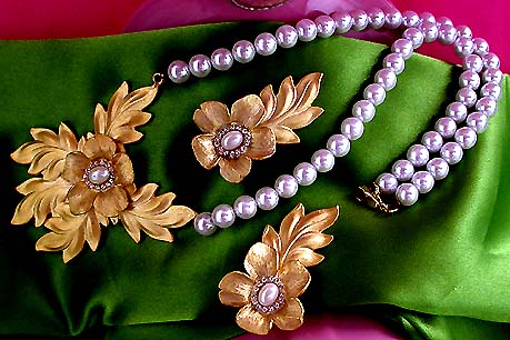 a beautiful vintage costume jewelry parure