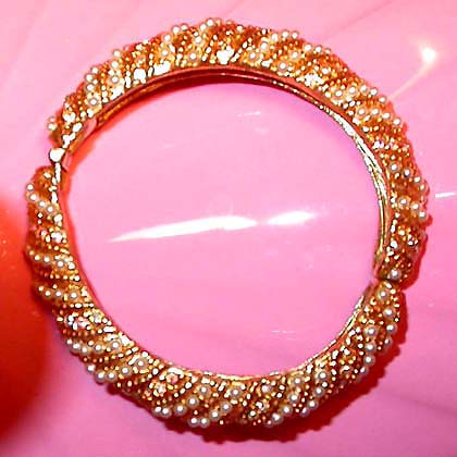 a beautiful vintage costume jewelry bridal bracelet