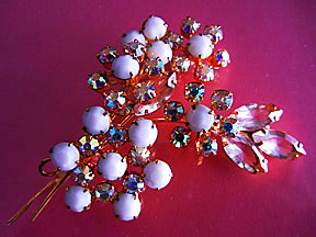 vintage costume jewelry pins brooches