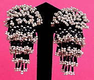 a beautiful vintage costume jewelry Juliana earrings unsigned
