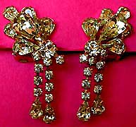 a beautiful VINTAGE COSTUME ESTATE ANTIQUE JEWELRY EARRINGS Weiss