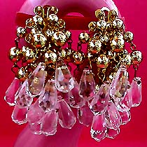 a beautiful vintage costume jewelry Richeleau earrings