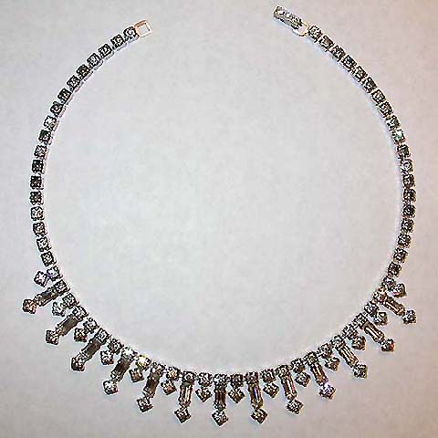 a beautiful vintage costume jewelry necklace Kramer