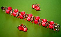 a beautiful Weiss vintage costume jewelry necklace and earrings